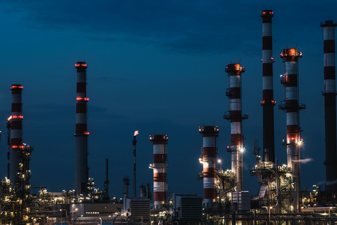 Industrial refinery and power plant representing gas turbine project work